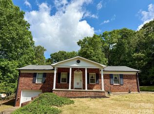 232 Chase Dr, Forest City, NC 28043