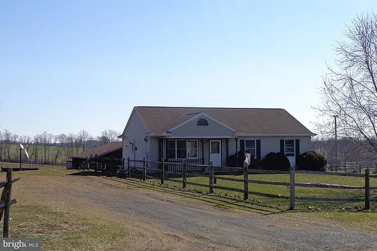 513 Bricker Rd photo 1