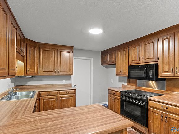 4th image of 2502 Galahad Dr SE