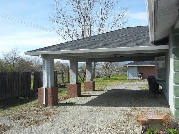 Side Driveway