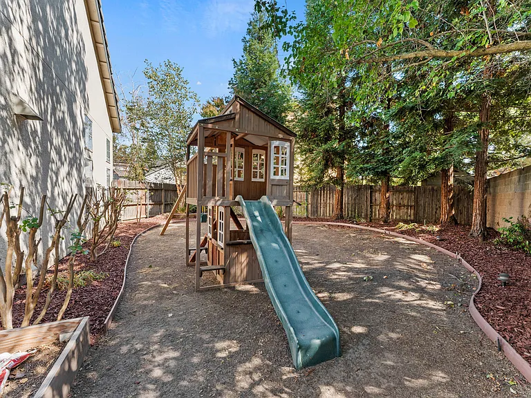 5812 Andrea Ct — Photo 23