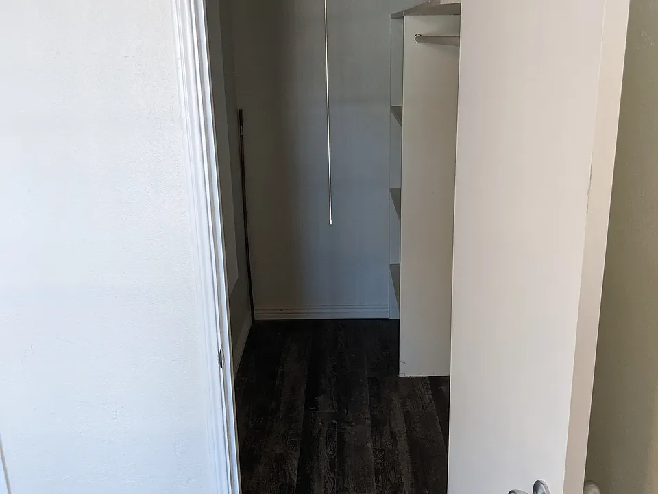 Villas at 5850 Apartments