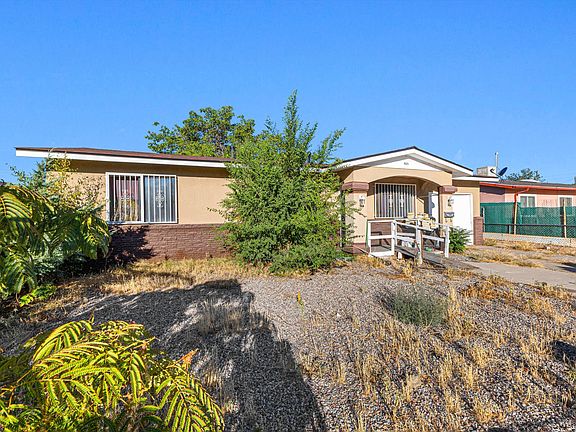 3rd image of 425 60th St SW