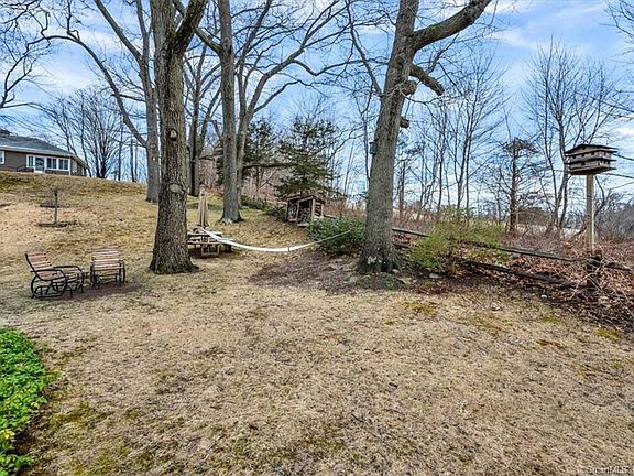 3rd image of 50 Sunnyslope Dr