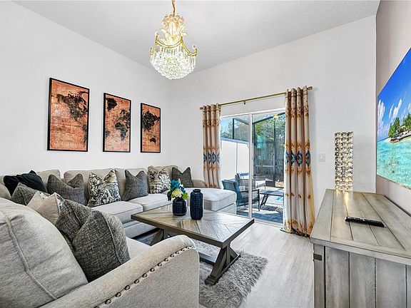 4th image of 240 FAMAGUSTA DRIVE