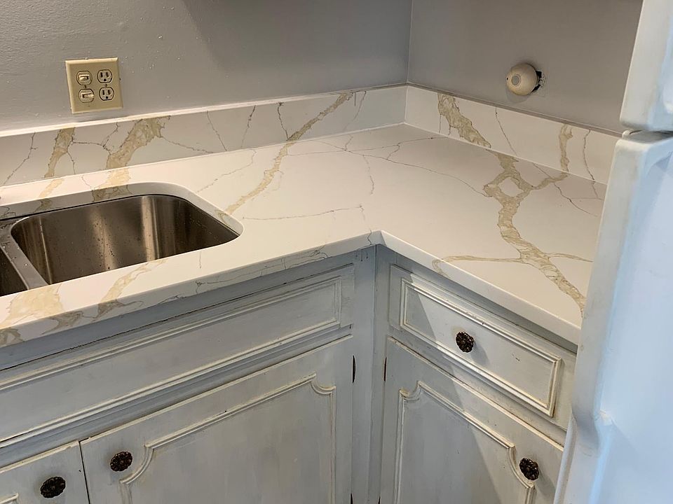 Recently remodeled Kitchen Quartz countertops