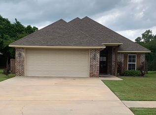 45 Hedges Plantation Pl, Natchez, MS 39120