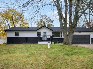 2057 Darnell Dr, Akron, OH 44319