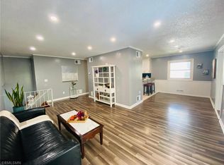 7801 Greenwood Dr, Mounds View, MN 55112