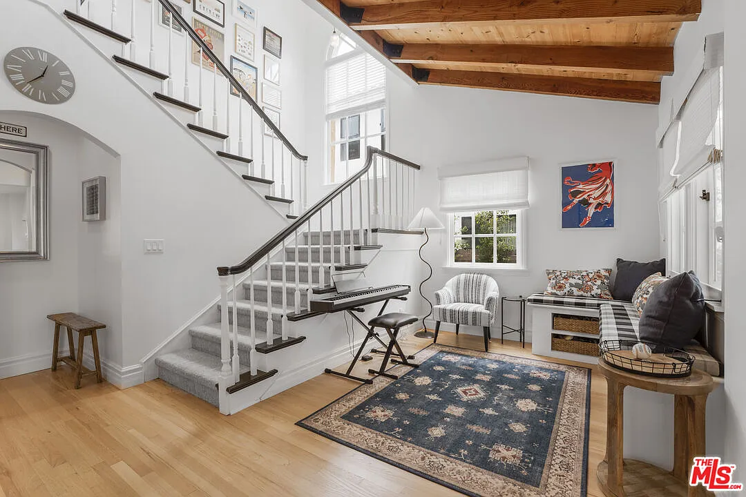 5 bed, 4.0 bath, 3190 sqft, $11,500 — Photo 4