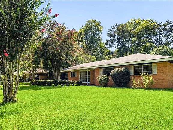 3rd image of 5124 Crestwood Dr