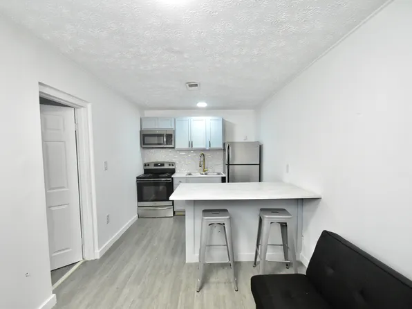 1204 Scott St #1, Tuskegee Institute, AL 36088