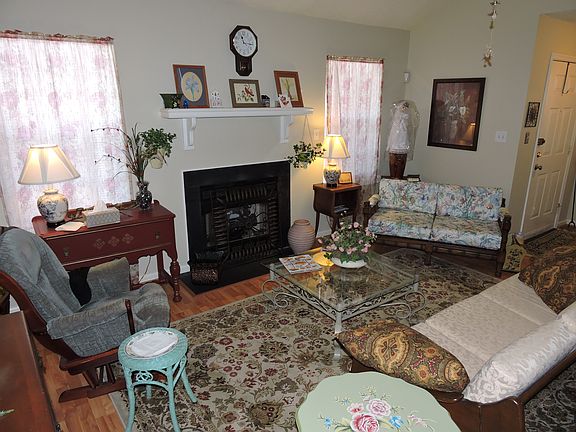 2nd image of 1629 Orchard Grove Dr
