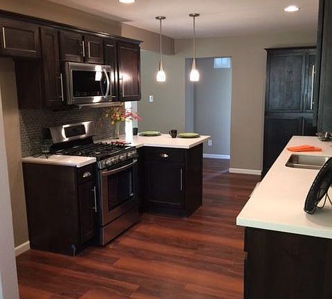 4th image of 1027 E San Juan Ave