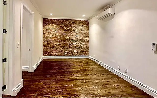 Rented by Avenues Real Estate | media 12