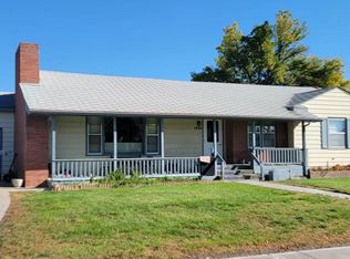 1401 Circle Rd, Worland, WY 82401