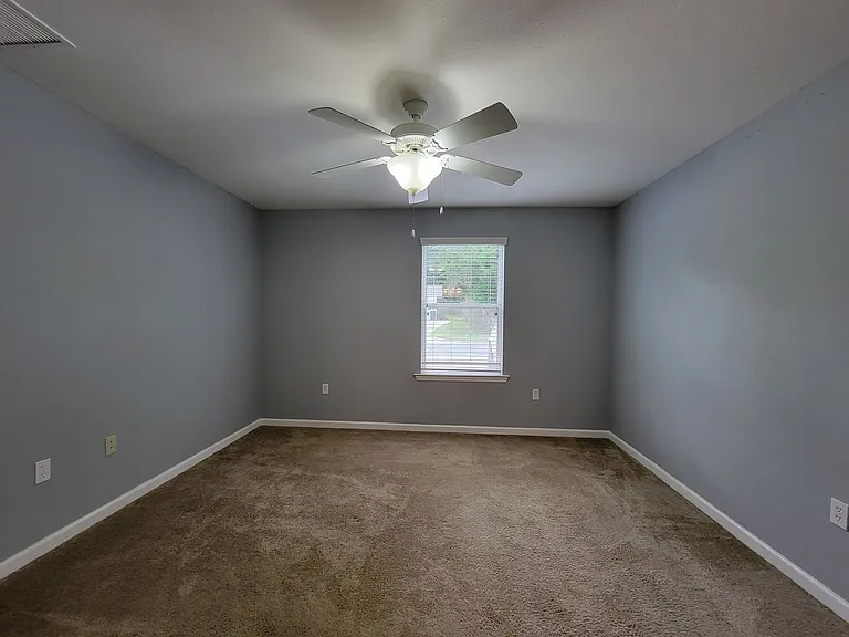 1659 Quazar Rd — Photo 10