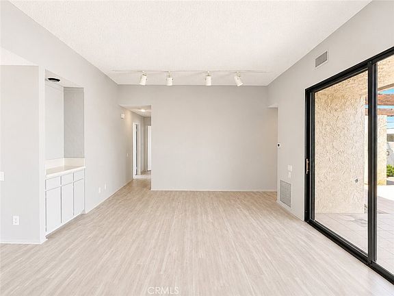 5th image of 425 N Calle Rolph