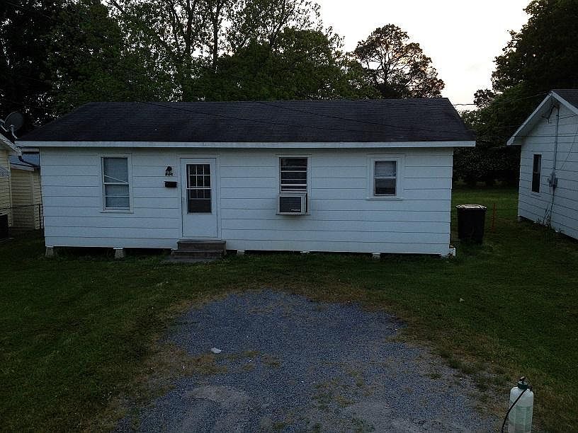 1st image of 804 S Saint Charles St
