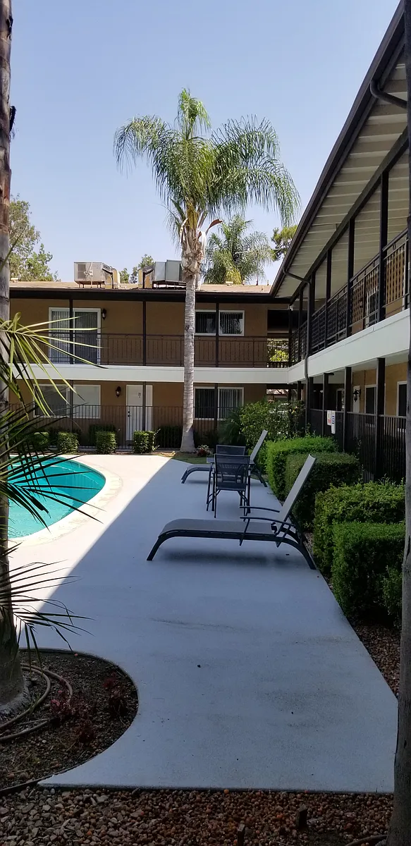 Building Photo - Redlands Pines Apartments