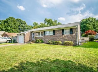 1410 Tartan Ln, Hampton, VA 23663