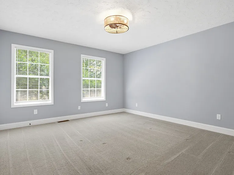 1022 Hillcrest Ave #1 — Photo 13