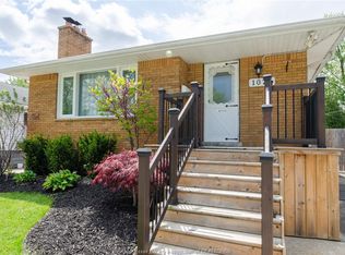 1077 Fairview Blvd, Windsor, ON N8S 3E6