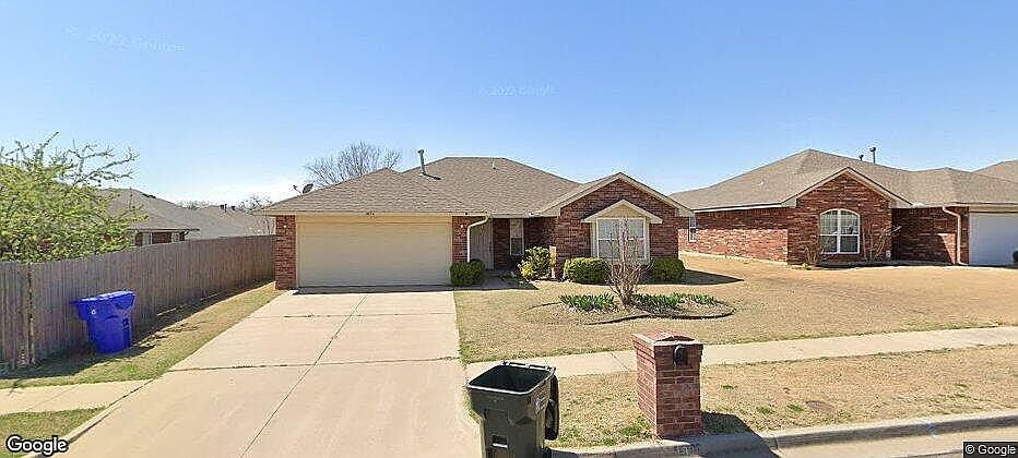 1st image of 1824 Creekside Dr
