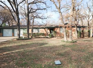600 Oakwood Ave, Hurst, TX 76053