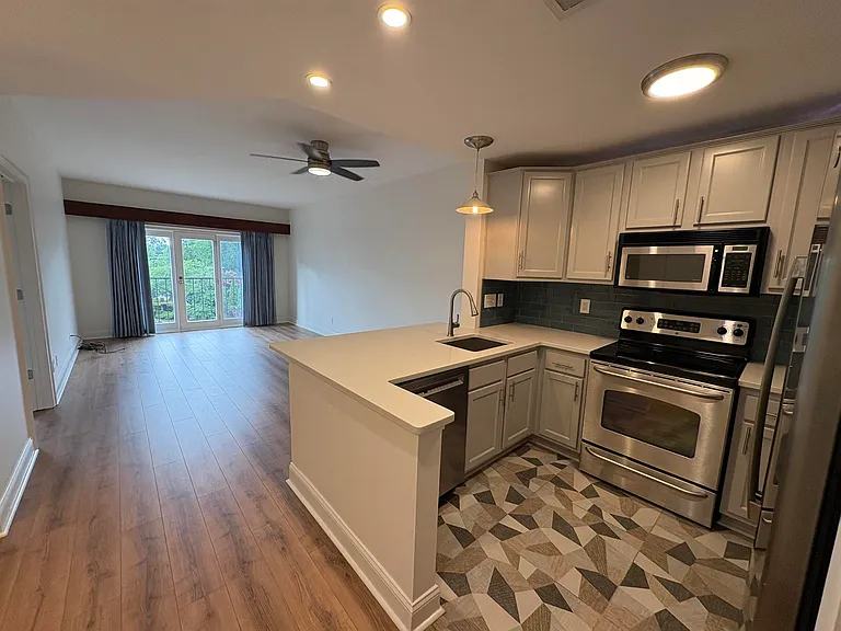 5400 Park Ave #303 — Photo 12