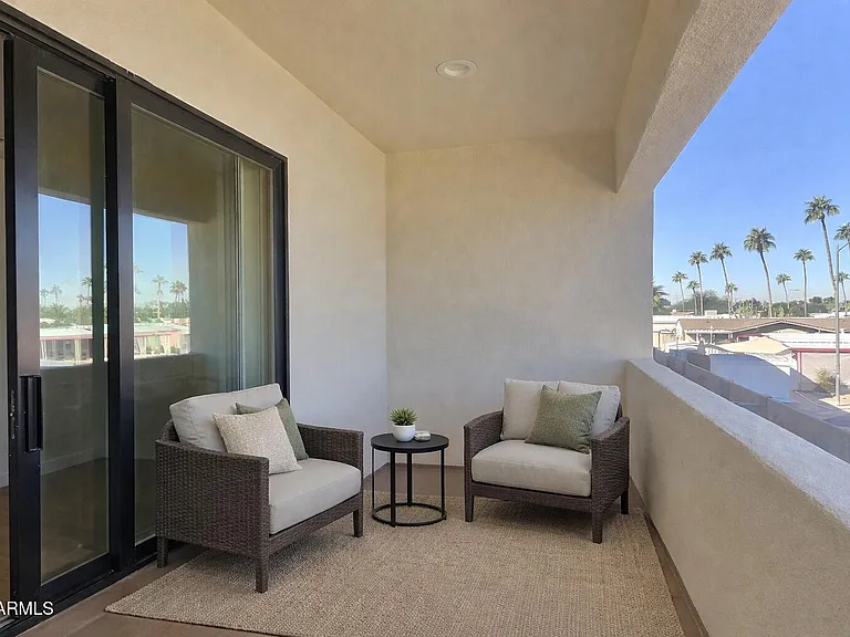 2502 E Paradise Ln #2 — Photo 23
