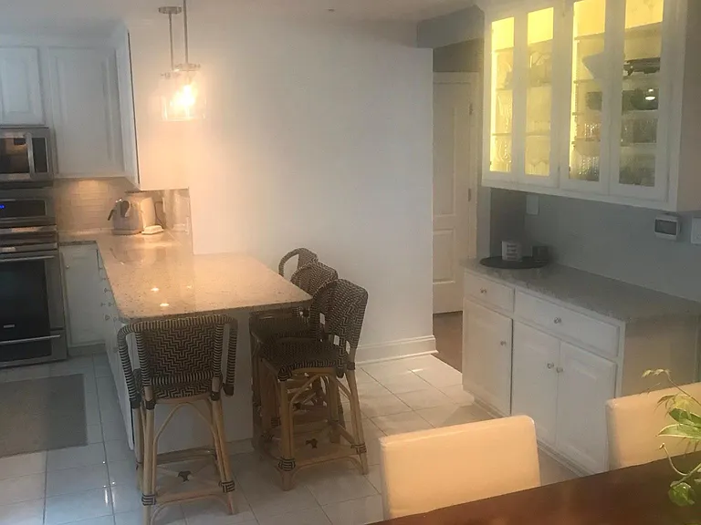 412 Glendale Rd — Photo 3