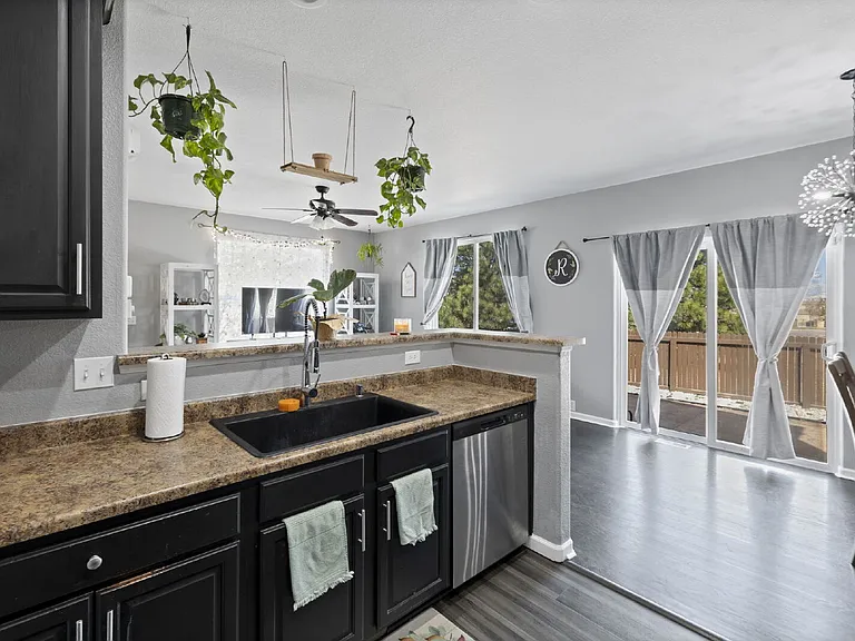 7555 Gallard Hts — Photo 14
