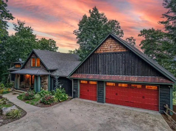 280 Point Of View Rd, Blue Ridge, GA 30513