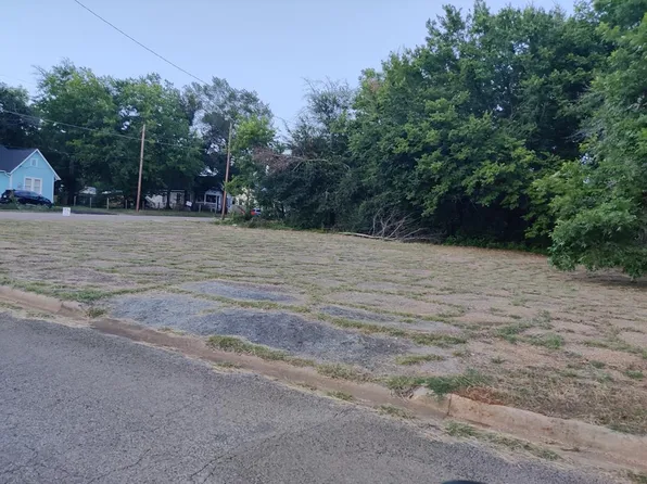 0 E Angelina St, Palestine, TX 75801