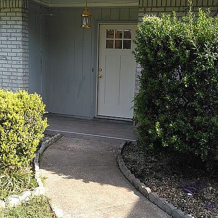4th image of 5568 Robert Scott Dr N