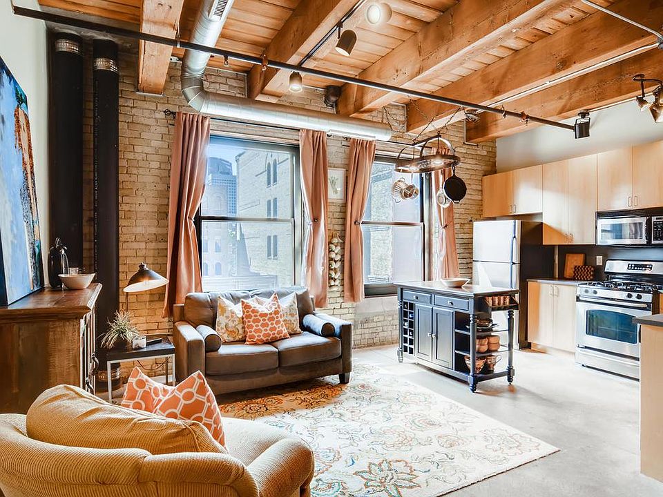 1st image of 406 Wacouta St Unit 311