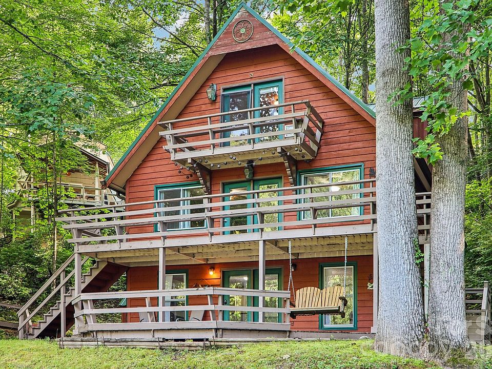 1st image of 330 Riddle Cove Rd