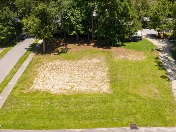 1 S Loudon, Beaufort, SC 29906