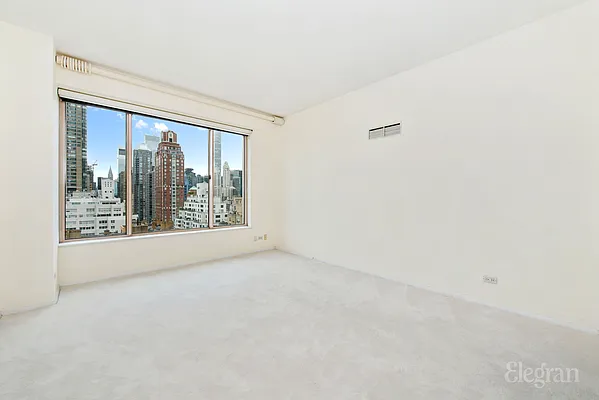 Sold by Elegran | media 9