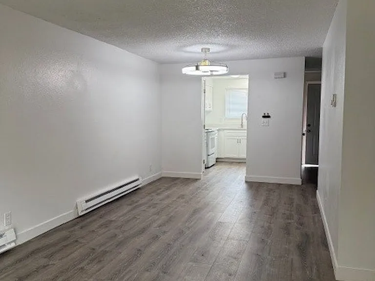 230a-Silverleaf Apartments — Photo 1