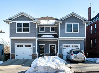 604 Fenelon Pl, Dubuque, IA 52001