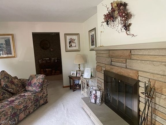 5th image of 6225 Robinhood Ln