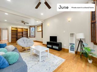 1521 N Springfield Ave #1-A, Chicago, IL 60651