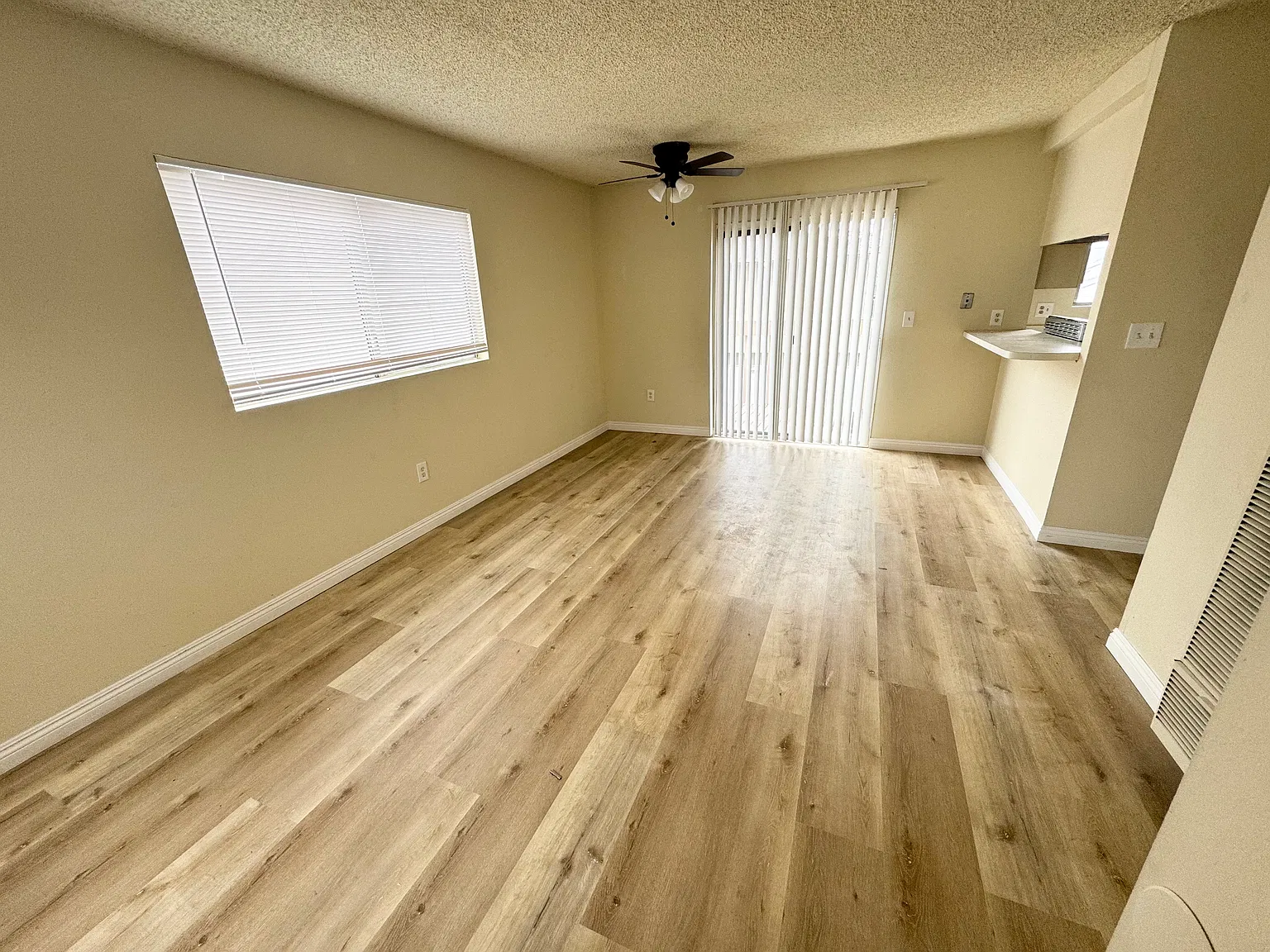 2 bed, $2,395 — Photo 4