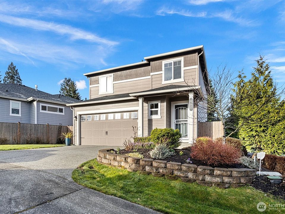 1st image of 332 203rd Pl SW