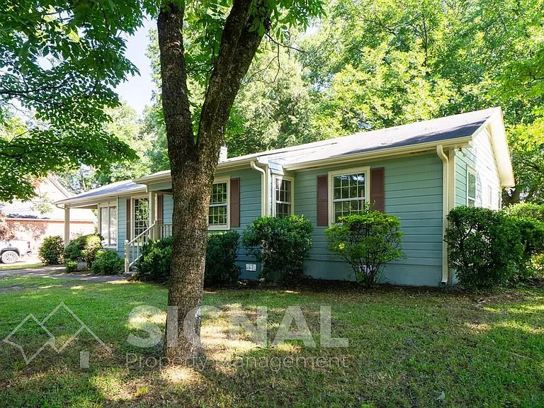 736 Martinwood Rd — Photo 3