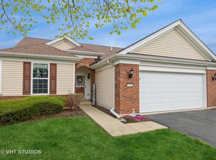 2836 Edgewater Dr, Elgin, IL 60124