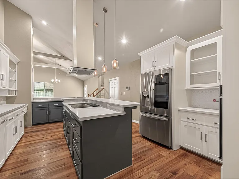 224 N Stiles St — Photo 11