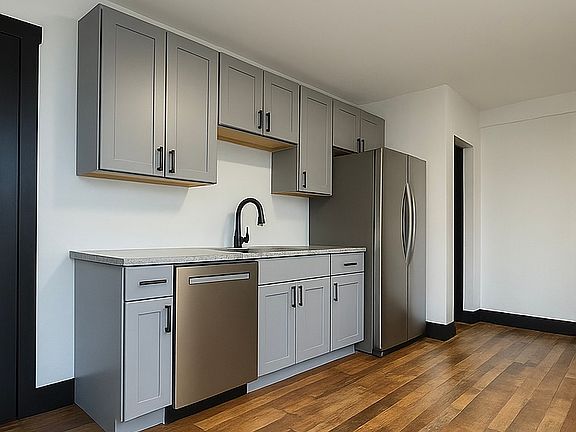 4th image of 3563 Library Rd